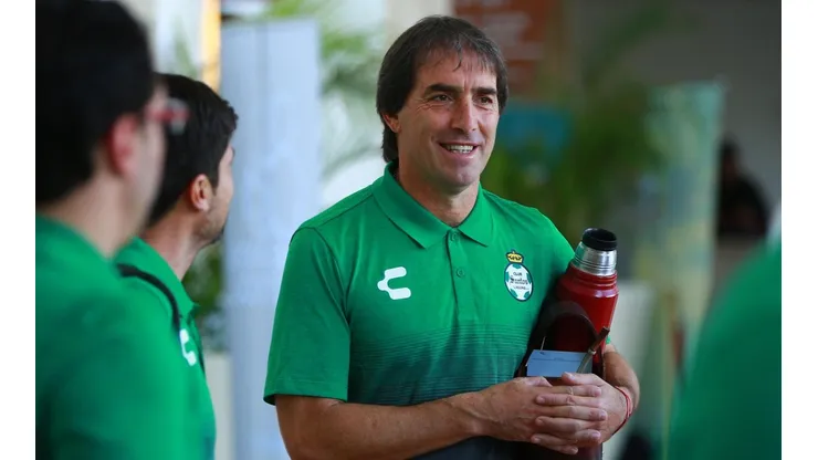 Guillermo Almada y Santos Laguna buscarán otra gran campaña