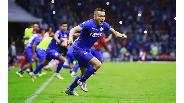 Jonathan Rodríguez el gran ganador del Balón de Oro de la Liga MX.