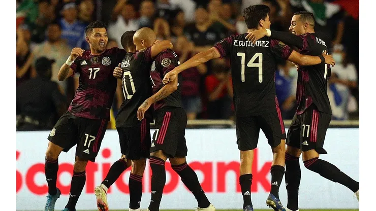 México derrotó a El Salvador por el Grupo A de Copa Oro.