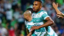 Ayrton Preciado, atacante de Santos Laguna.