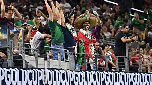 Volvieron los gritos homofóbicos de aficionados del Tri.