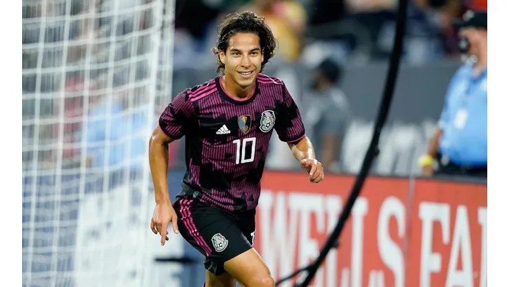 Diego Lainez y el primer gol para el Tri.