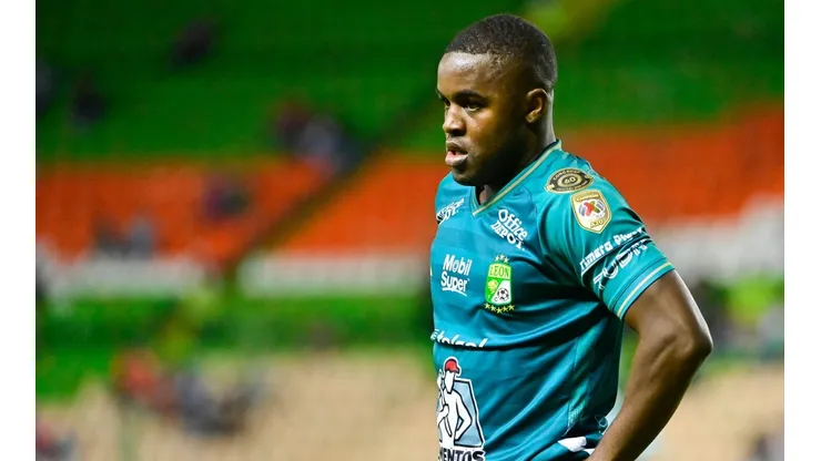 Joel Campbell estaría por llegar al Monterrey.