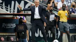 Javier Aguirre busca capitán para Monterrey.