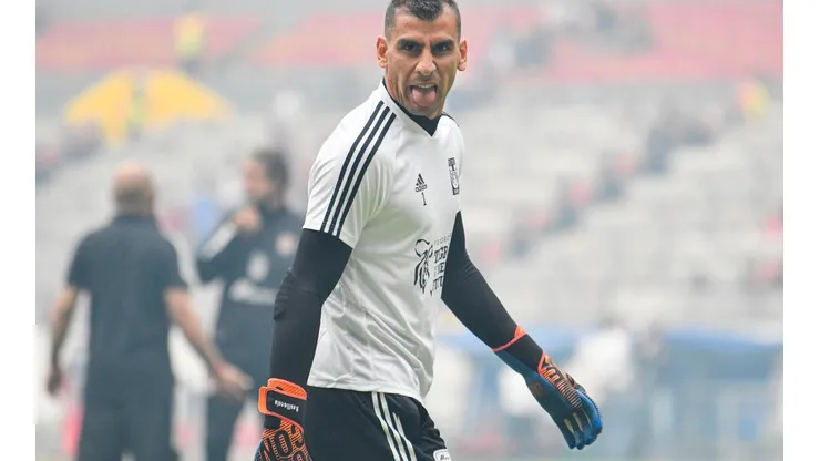 Nahuel Guzmán tuvo un fuerte accidente en el entrenamiento. (Imago 7)