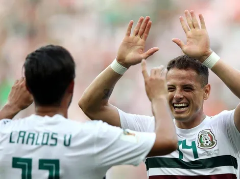 Carlos Vela no entiende la ausencia de Javier Hernández