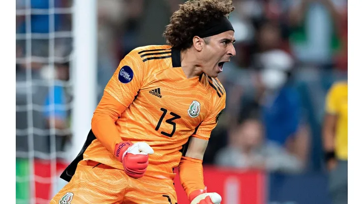 Guillermo Ochoa sería uno de los tres refuerzos para la Selección mexicana en Juegos Olímpicos.