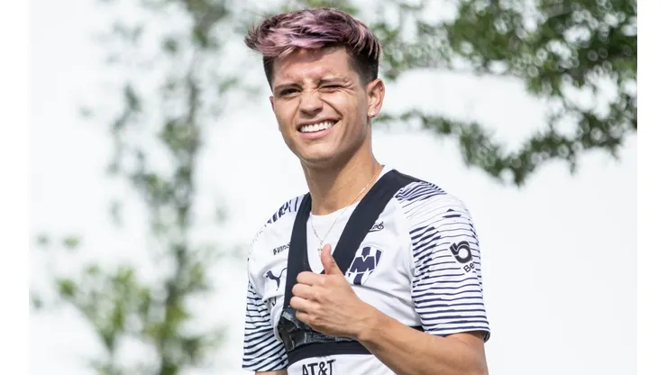 Jonathan González fue anunciado como refuerzo de Necaxa