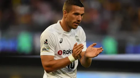 Lukas Podolski podría llegar a la Liga MX en este verano