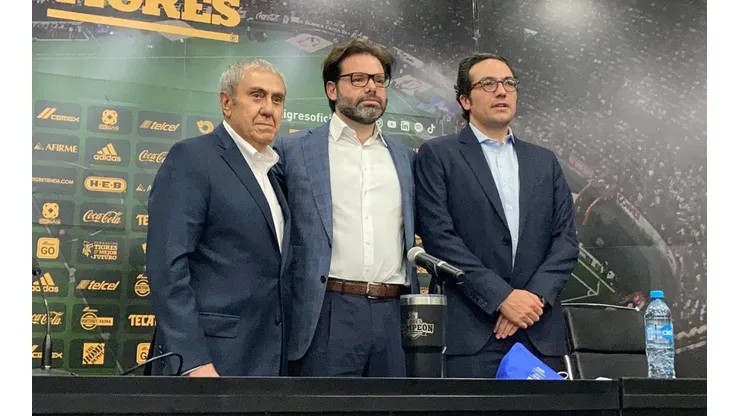 Tigres UANL anuncia el cambio de mando presidencial. (@VladimirGarciaG)