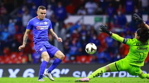 Gol de Jonathan Rodríguez para Cruz Azul ante Santos Laguna. (Imago 7)