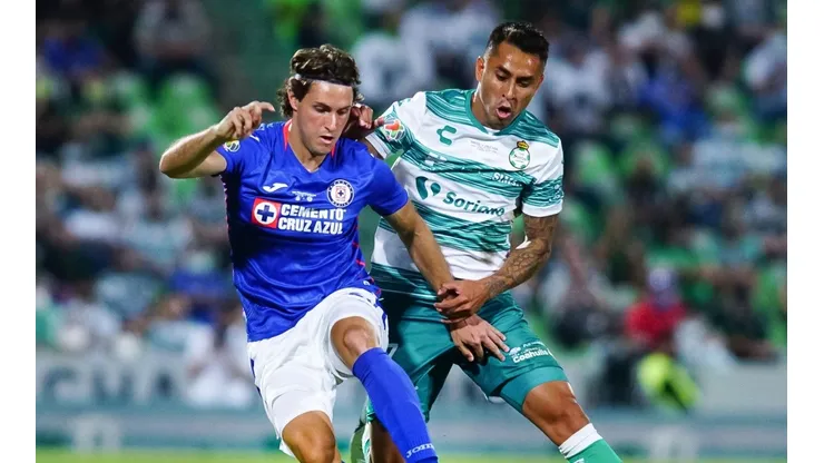 Cruz Azul y Santos Laguna se miden en la final de vuelta del Guardianes 2021. (Imago 7)