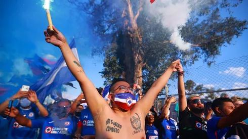 Los aficionados de Cruz Azul fueron a su hotel a darles el último ánimo antes de la Final.