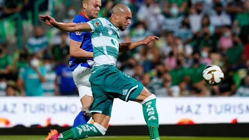 Matheus le ganó el duelo a Cabecita Rodríguez.