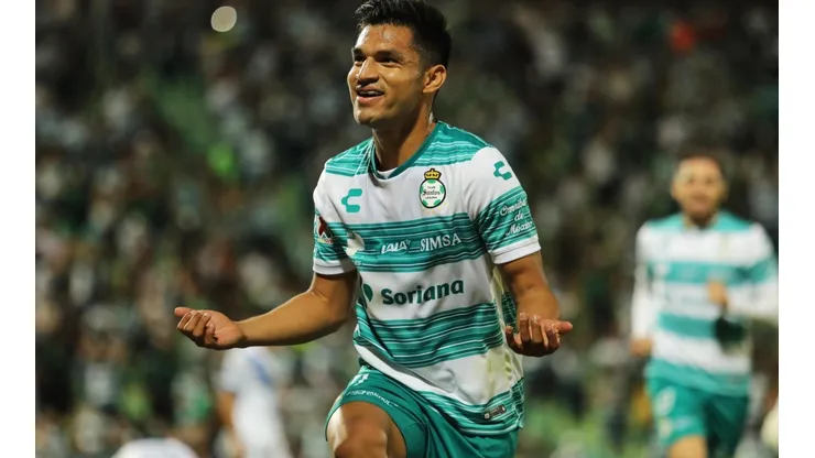 Golazo del Mudo Aguirre.