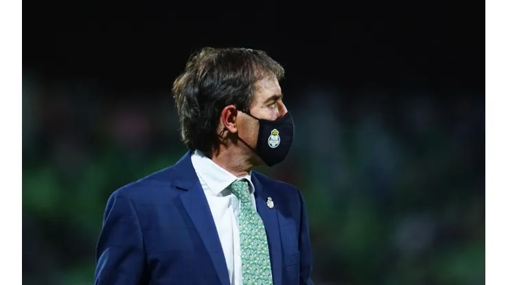 Almada es uno de los entrenadores más destacados de México.