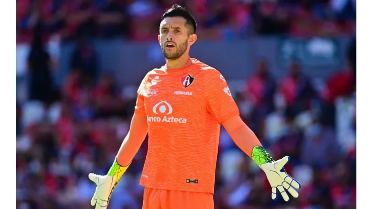 Monterrey buscaría un intercambio para quedarse con Camilo Vargas