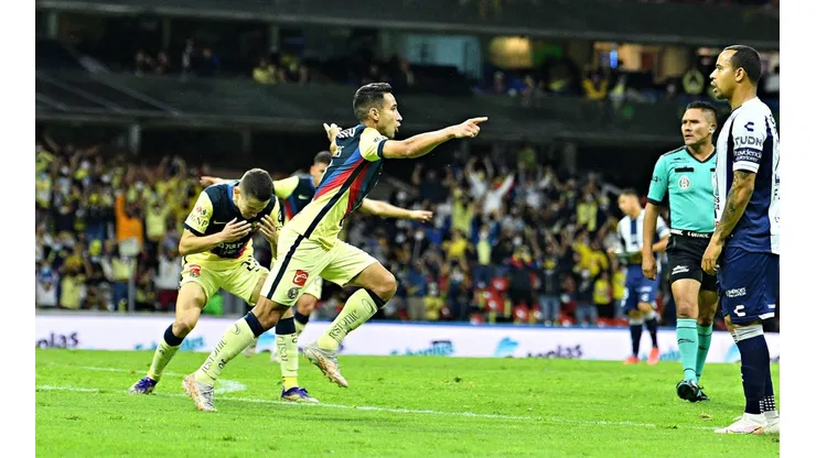 Luis Fuentes marcó un golazo de volea para el 3-4 en el global