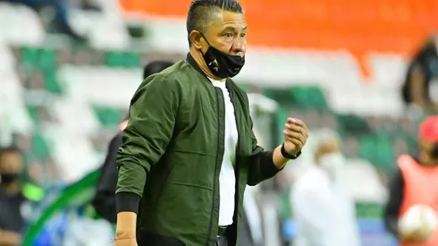 Ignacio Ambriz ya terminó su relación laboral con León