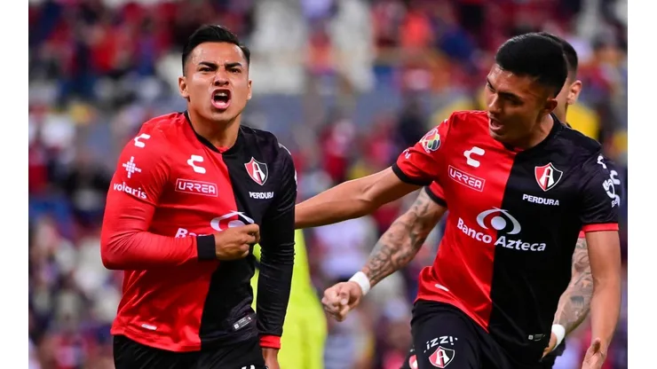Jairo Torres celebra su gol ante Puebla.