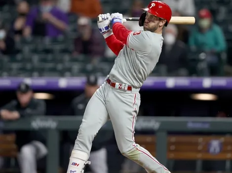 VIDEO: el pelotazo que recibió Bryce Harper a 97 mph y que lo sacó del partido