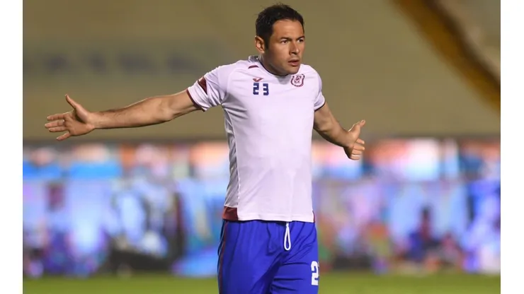 A Pablo Aguilar le salió un pretendiente en Paraguay...