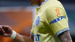 Jugador del América ante el Atlético de San Luis.