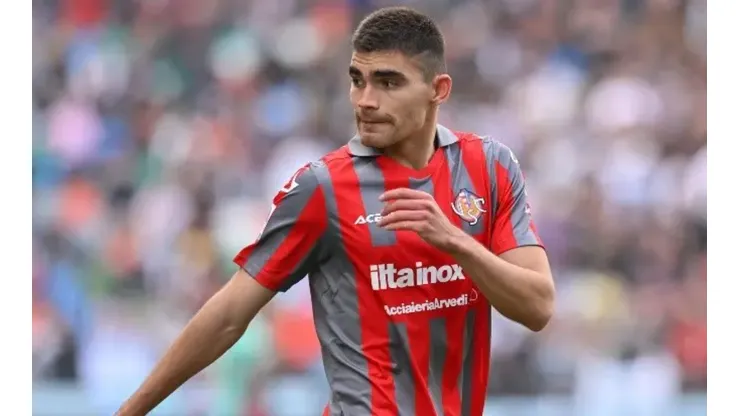 Johan Vásquez y Cremonese van por el batacazo en Turín.