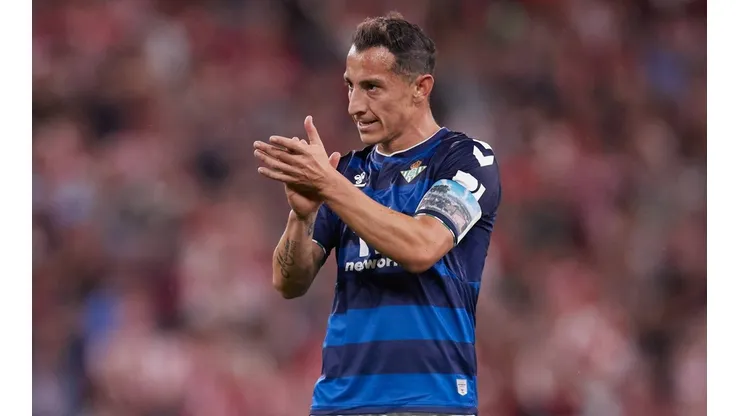Andrés Guardado seguiría en el Betis