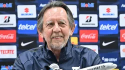 Lepoldo Silva durante la presentación de Mohamed.