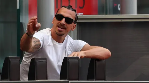 Zlatan mirará el Milan-Inter desde la tribuna del San Siro.