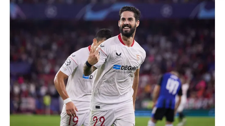 A Cruz Azul le sale un competidor por Isco Alarcón.