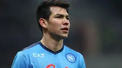 Hirving Lozano y Nápoli celebran el título de Serie A ante Fiorentina.