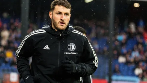 Santiago Giménez suma 22 goles en la temporada