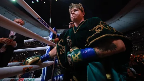Así fue el ringwalk Canelo Álvarez en el Akron.