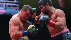 Canelo Álvarez vs. John Ryder por los Títulos Mundiales Unificados del CMB.