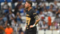 Arturo Ortiz durante el último partido de Pumas.