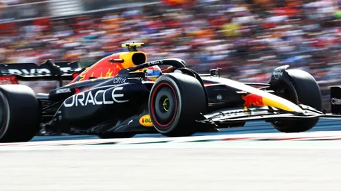 Checo Pérez transitando el Gran Premio ubicado en Austin.