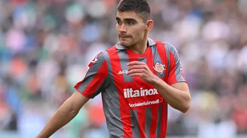 Johan Vásquez y Cremonese visitan a Milan por la Serie A.