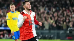 Santiago Giménez podría salir del Feyenoord