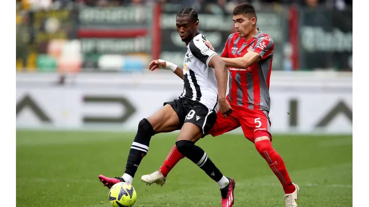 April 23, 2023, Udine, Italy: Udinese s Kingsley Ehizibue (L) and Cremonese s Johan Vasquez in action during the Italian