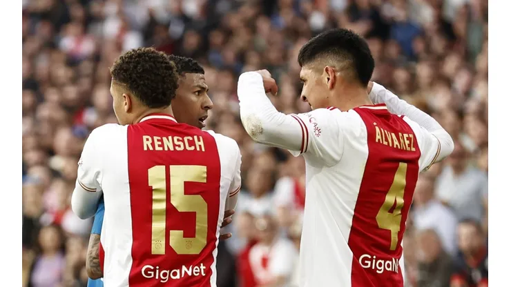 ROTTERDAM - (lr) Devyne Rensch of Ajax, Patrick van Aanholt of PSV Eindhoven, Edson Alvarez of Ajax shows muscles during