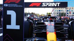 Checo Pérez ganó la carrera sprint en Azerbaiyán.