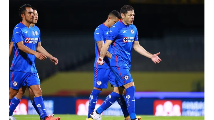 Pablo Aguilar culpó a un directivo de Cruz Azul de la cruzazuleada ante Pumas.