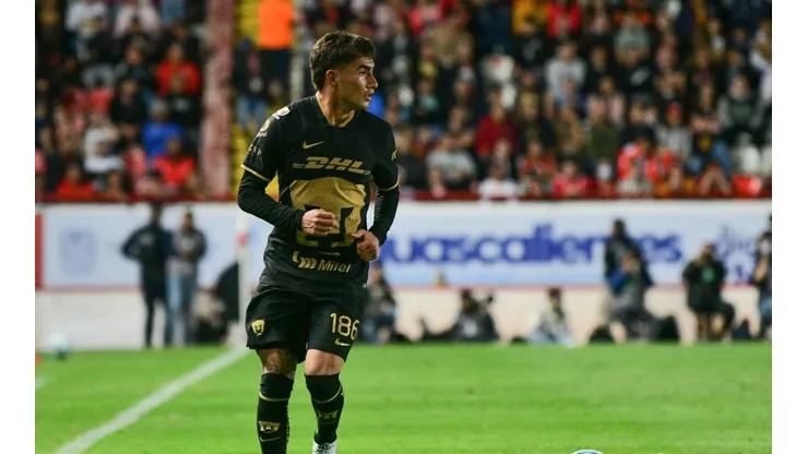 Monroy en su debut ante el Necaxa.