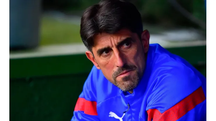 Las posibilidades de que Chivas se quede sin director técnico