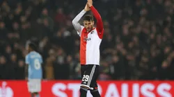 Santi Giménez sería pretendido por un club que ofreció 20 MILLONES por él.