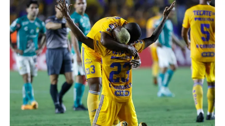 Tigres renace gracias a Quiñones y Córdova