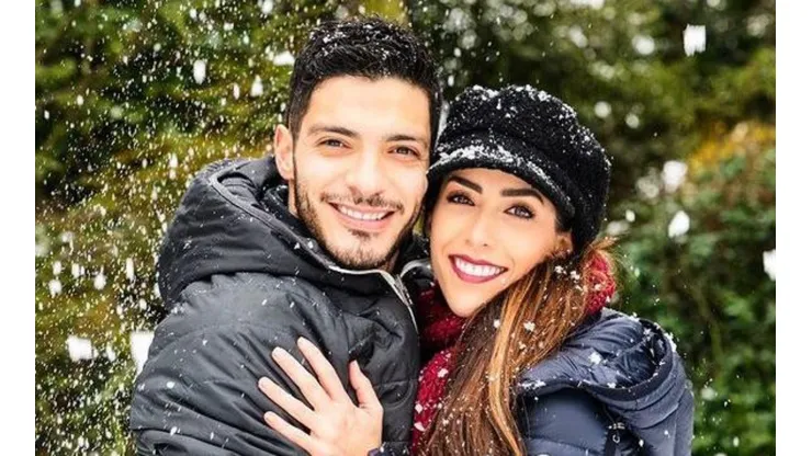 La esposa de Raúl Jiménez expuso los manejos de Wolverhampton en las redes sociales