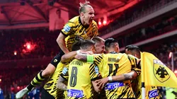 AEK Atenas sumó una victoria crucial en la pelea por el título.